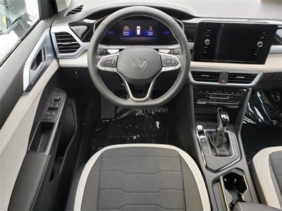 2026 Volkswagen Taos SE