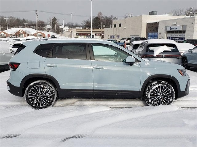 2026 Volkswagen Taos SE