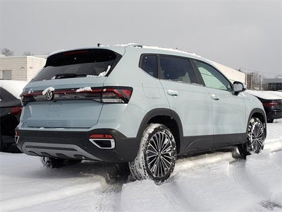 2026 Volkswagen Taos SE