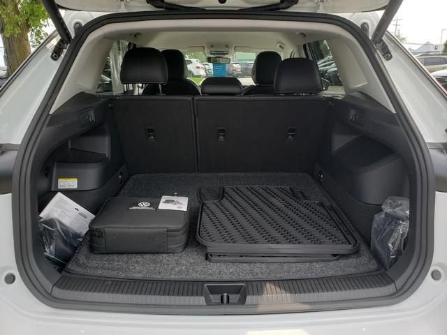 2025 Volkswagen Tiguan SE