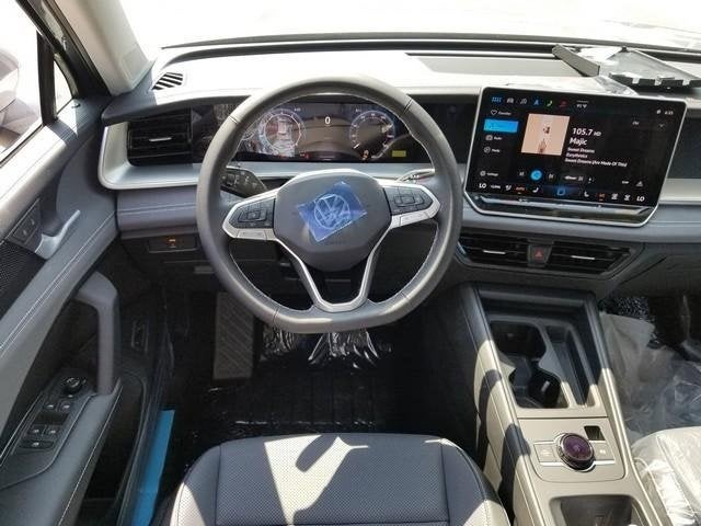 2025 Volkswagen Tiguan SE