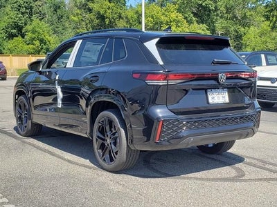 2026 Volkswagen Tiguan SE R-Line Black