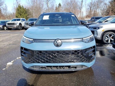 2026 Volkswagen Tiguan SE R-Line Black