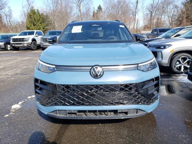 2026 Volkswagen Tiguan SE R-Line Black