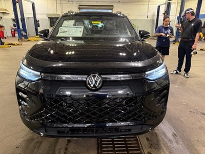 2026 Volkswagen Tiguan SE R-Line Black