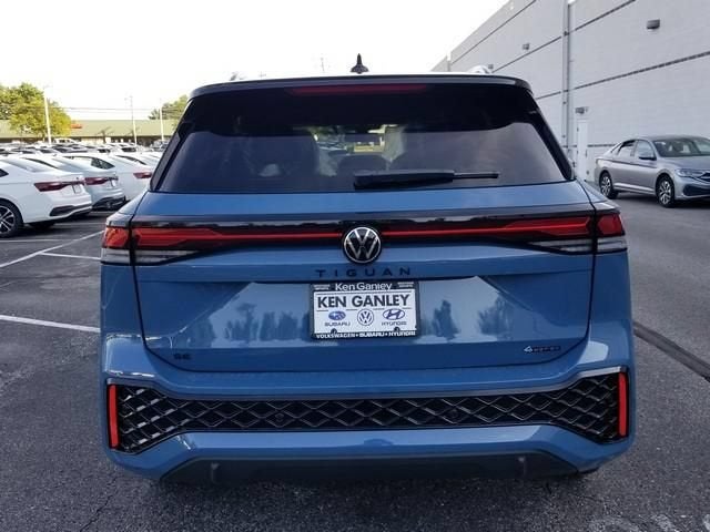 2026 Volkswagen Tiguan SE R-Line Black