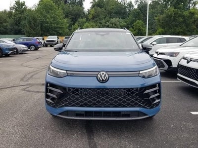 2026 Volkswagen Tiguan SE R-Line Black