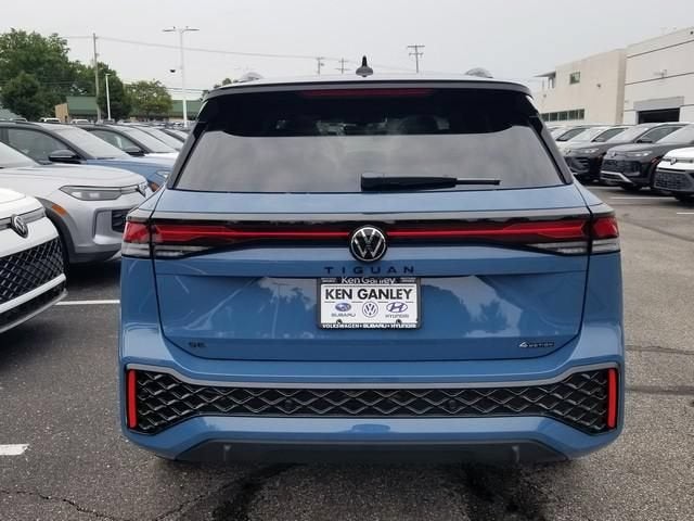 2026 Volkswagen Tiguan SE R-Line Black