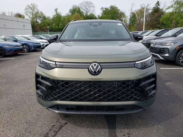 2026 Volkswagen Tiguan SE R-Line Black