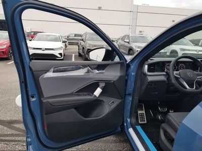 2026 Volkswagen Tiguan SE R-Line Black