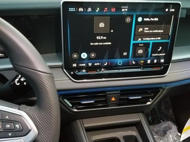 2026 Volkswagen Tiguan SE R-Line Black