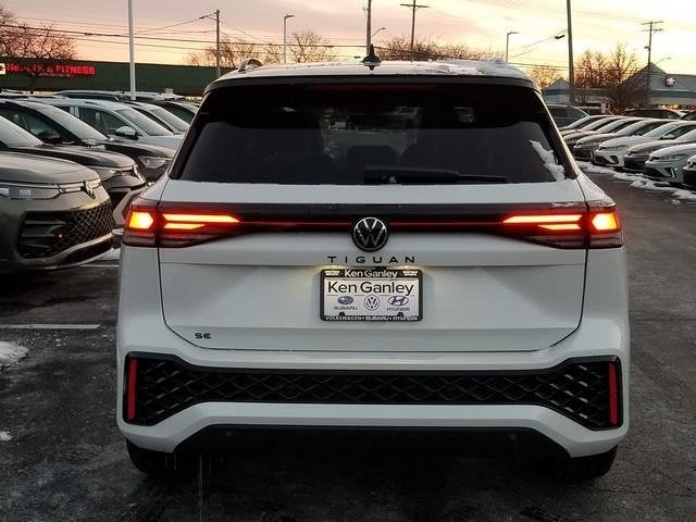 2026 Volkswagen Tiguan SE R-Line Black