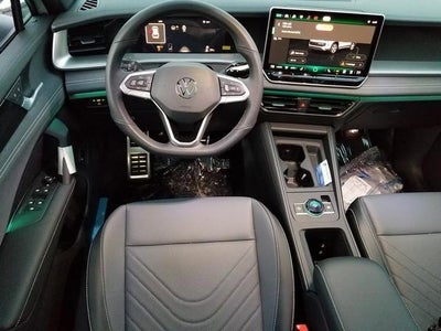 2026 Volkswagen Tiguan SE R-Line Black