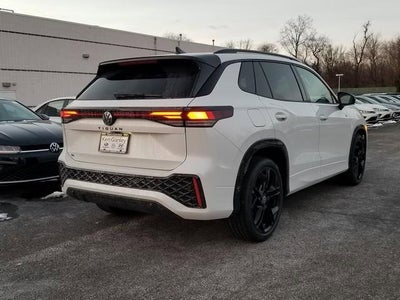 2026 Volkswagen Tiguan SE R-Line Black