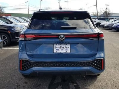 2026 Volkswagen Tiguan SE R-Line Black