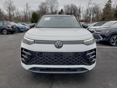 2026 Volkswagen Tiguan SE R-Line Black