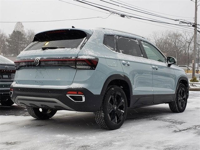 2026 Volkswagen Taos SE