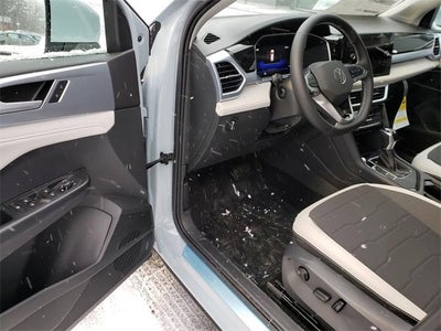 2026 Volkswagen Taos SE