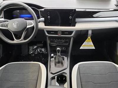 2026 Volkswagen Taos SE