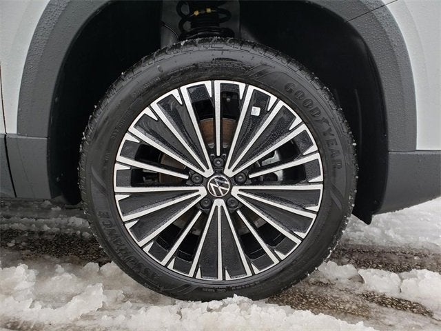 2026 Volkswagen Taos SE