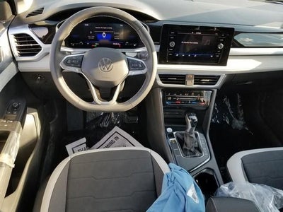 2026 Volkswagen Taos SE