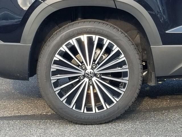 2026 Volkswagen Taos SE