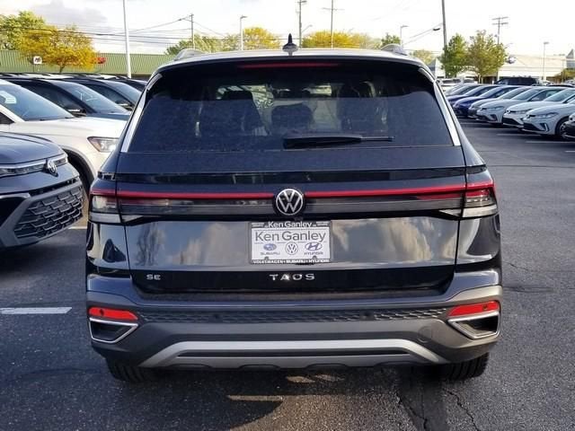 2026 Volkswagen Taos SE