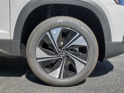 2025 Volkswagen Taos SE