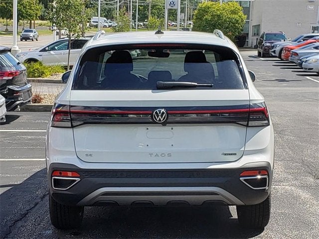 2025 Volkswagen Taos SE