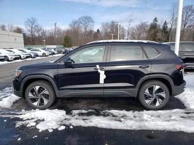 2026 Volkswagen Taos SE