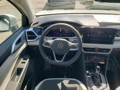 2026 Volkswagen Taos SE