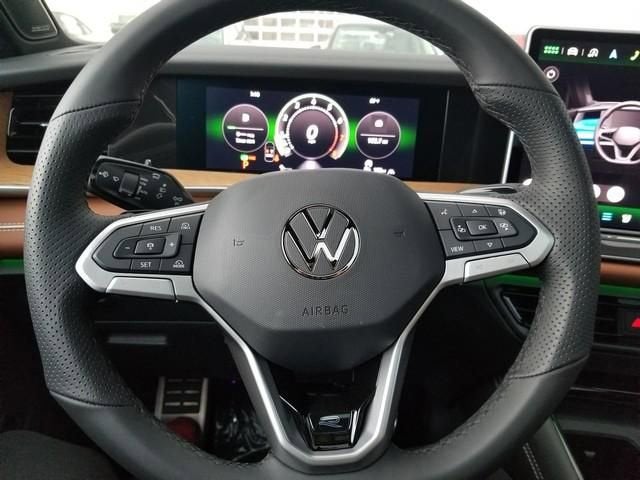 2026 Volkswagen Tiguan SEL R-Line Turbo