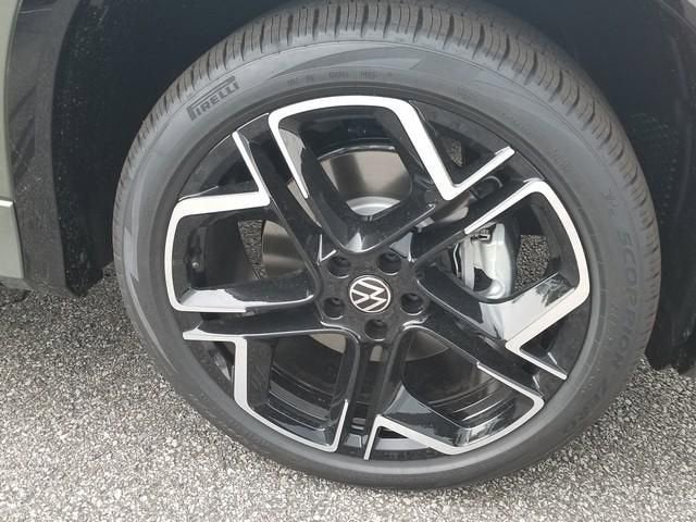 2026 Volkswagen Tiguan SEL R-Line Turbo