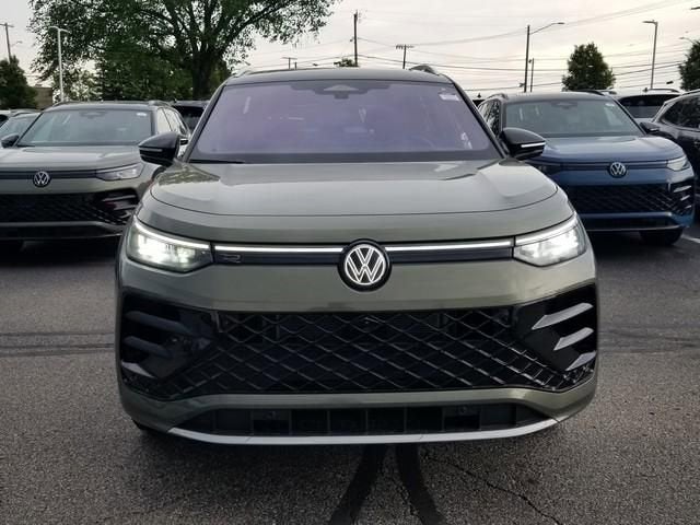 2026 Volkswagen Tiguan SEL R-Line Turbo