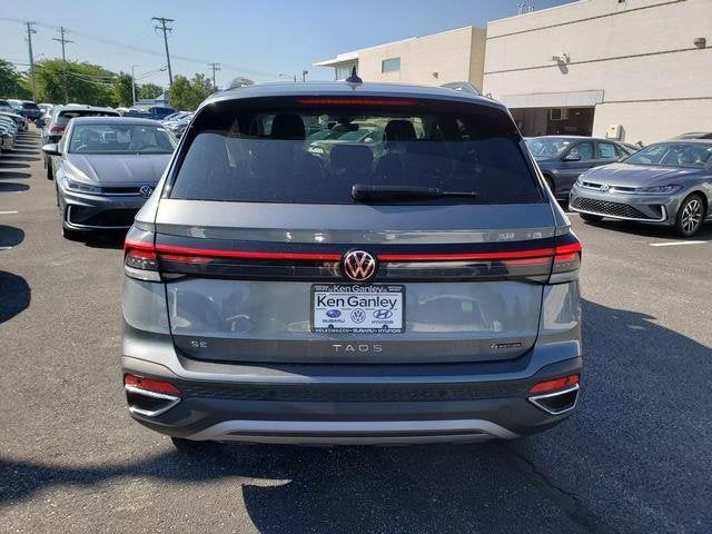 2025 Volkswagen Taos SE