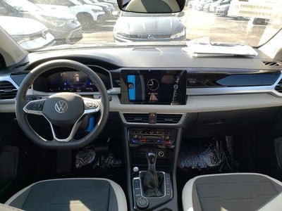 2025 Volkswagen Taos SE