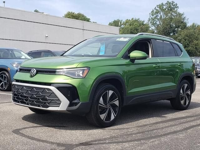 2025 Volkswagen Taos SE