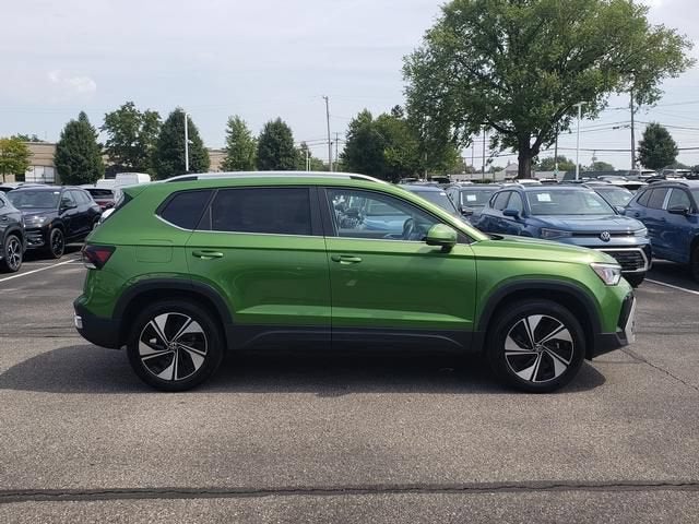 2025 Volkswagen Taos SE