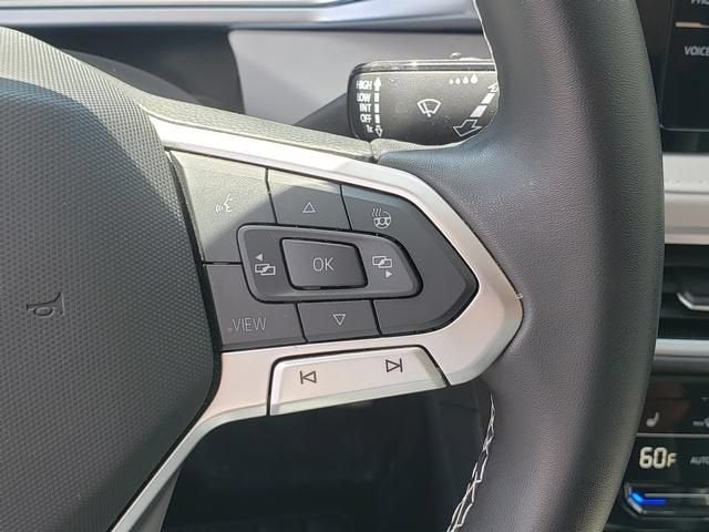 2025 Volkswagen Taos SE