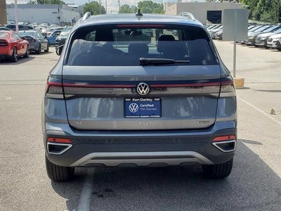 2025 Volkswagen Taos SE