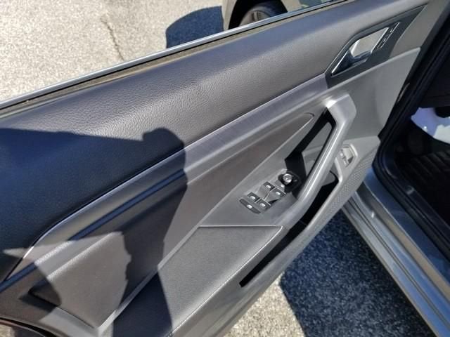 2023 Volkswagen Jetta SE