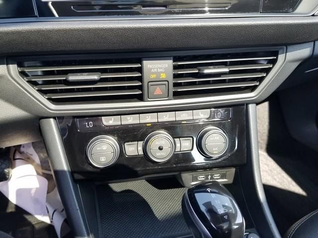2023 Volkswagen Jetta SE