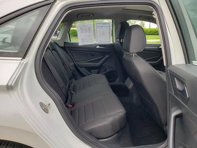 2023 Volkswagen Jetta SE