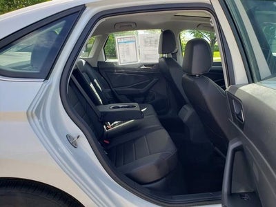2023 Volkswagen Jetta SE