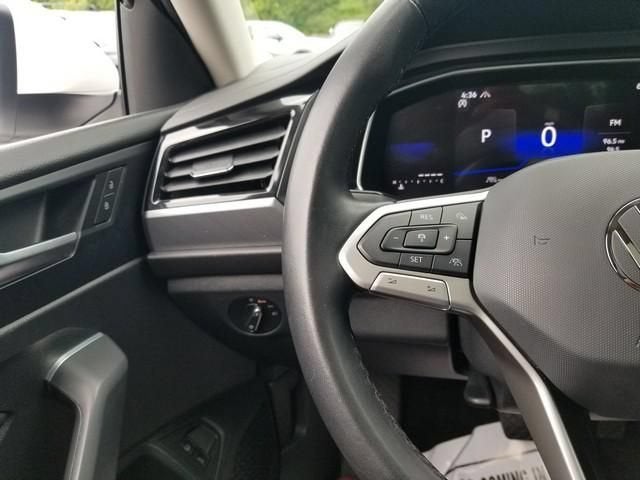 2023 Volkswagen Jetta SE