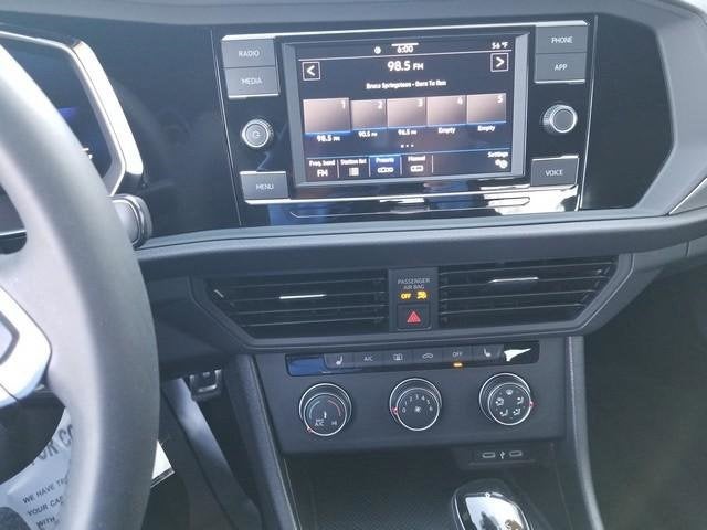 2024 Volkswagen Jetta Sport