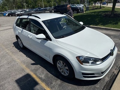 2016 Volkswagen Golf SportWagen S