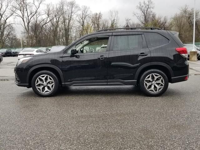 2024 Subaru Forester Premium