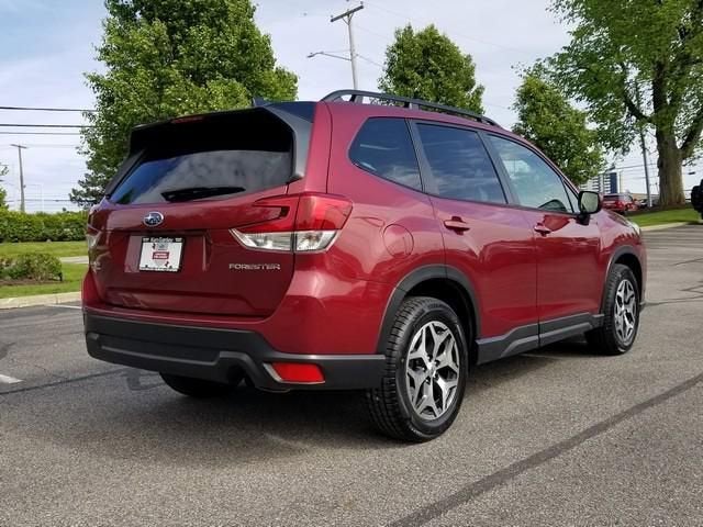 2024 Subaru Forester Premium