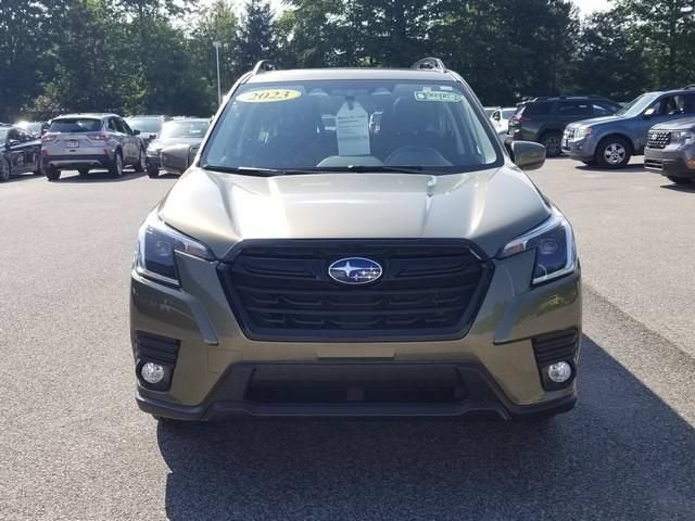 2023 Subaru Forester Premium